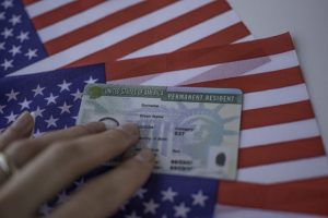 Conheça Tudo Sobre A Loteria Do Green Card - Imigre Fácil