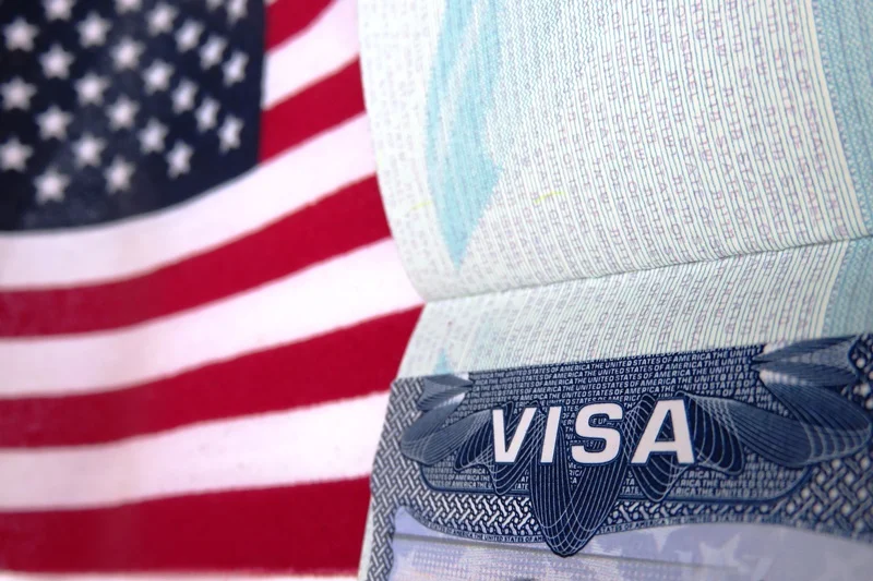 Perguntas frequentes sobre os vistos americanos J-1 e J-2: Expatriados nos  Estados Unidos