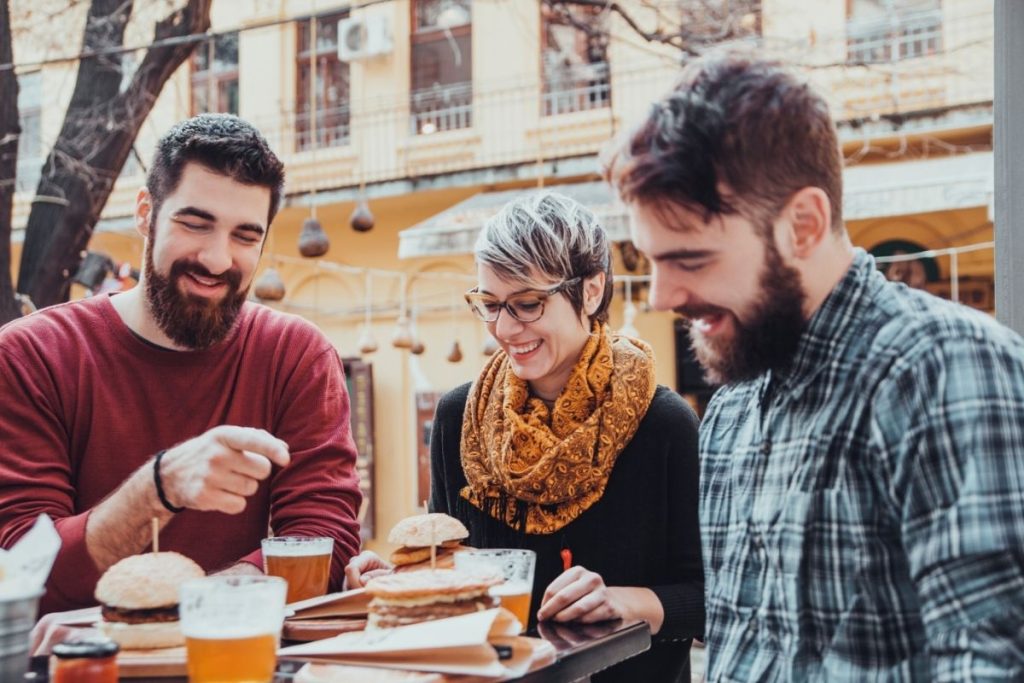 O que os americanos comem na hora do almoço?